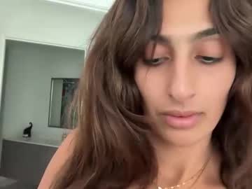 camiliakxoxo's chat room