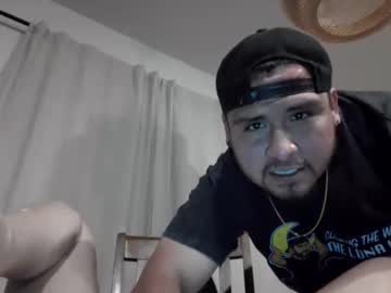 trixy79100's chat room