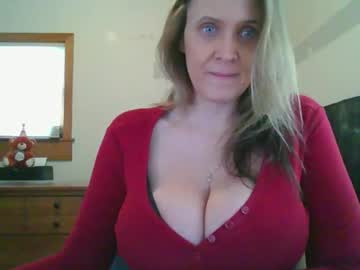 blueeyedddvixen's chat room