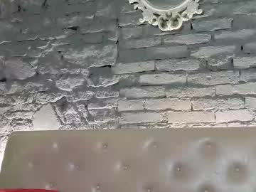 vixvixenn's chat room