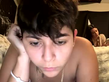 skinnyangel21's chat room