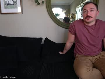 livanddrew's chat room