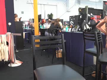 petite_fuck's chat room