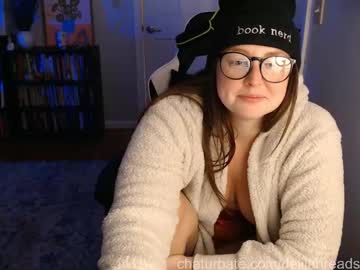 delilahreads's chat room