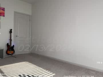 petitebrat's chat room