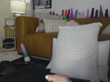 taylor_love_303's chat room