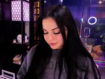 alma_pearl's chat room