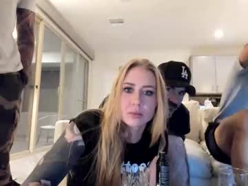 taylorxxxrae's chat room