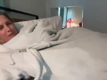 little_lies's chat room