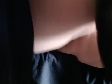 suzyssecrets's chat room