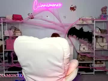 ccinnamon's chat room