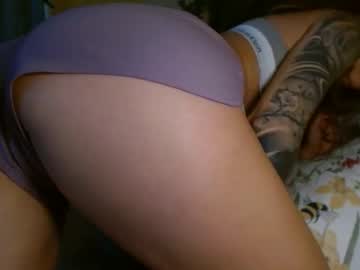 skybella_'s chat room