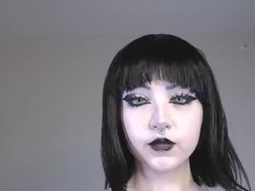 ivey_strigoi's chat room