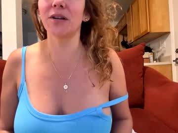 velvet81611's chat room