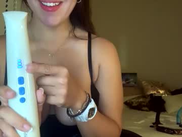 laineylifts's chat room