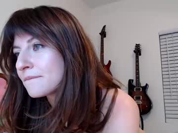 ashleyyylove13's chat room