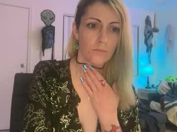 quickandcurious's chat room