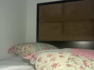 dollyrhodesss's chat room