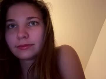 deepthroatqueen33's chat room