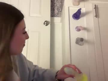 fantasyella's chat room