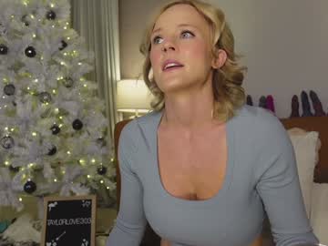 taylor_love_303's chat room