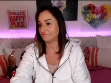 holihurricane's chat room