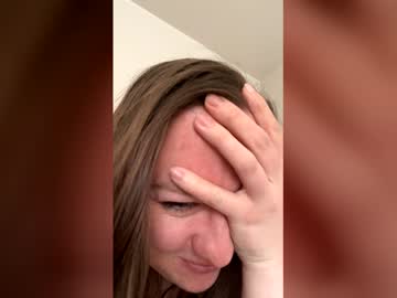 babyslut03_23's chat room