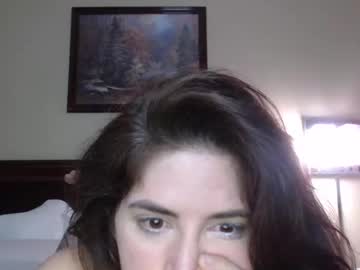 famousmaddyhazetv's chat room