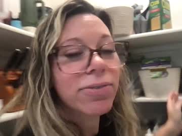 texas_blonde's chat room