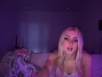 chloeros3e's chat room