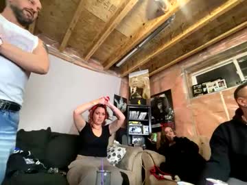 coupleoffantastics's chat room