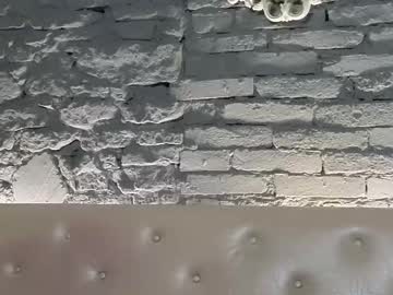 vixvixenn's chat room