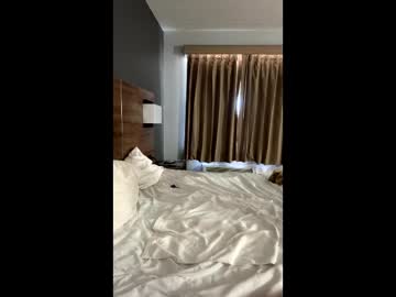 deepthroatqueen33's chat room