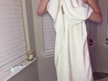 elliee81's chat room