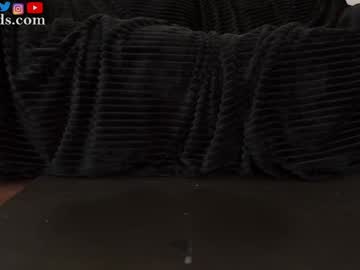 serareads's chat room