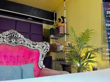 sofiequeen_'s chat room