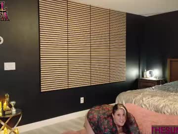 angeldeluca's chat room