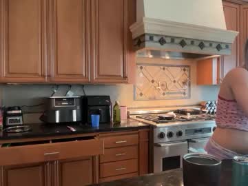 lunarose17's chat room