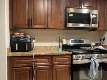 lunarose17's chat room