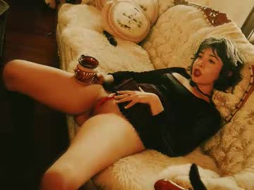 thecamwoman's chat room