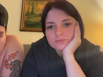 sexycouple41110's chat room