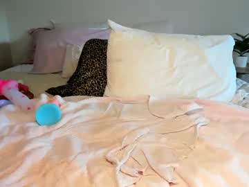 sexxylaurab's chat room