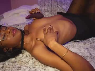 jada_valentine's chat room