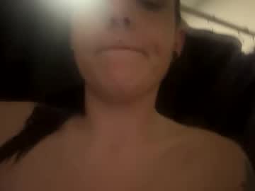 beauty_n_thebearded's chat room