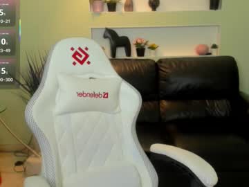 michafox's chat room