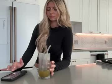 summerclarkee's chat room