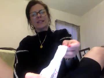 sweetriddance's chat room