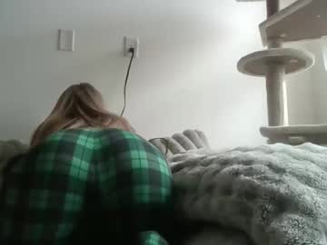 parisbaby2000's chat room