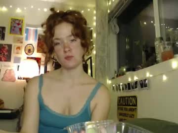 cypresskneez's chat room