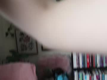 ellynaomi's chat room